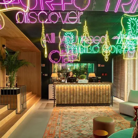 Se Catedral Porto, Tapestry Collection By Hilton Oporto